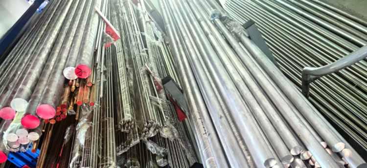 深圳華呈：專注非標(biāo)五金零配件定制加工，加緊備產(chǎn)中